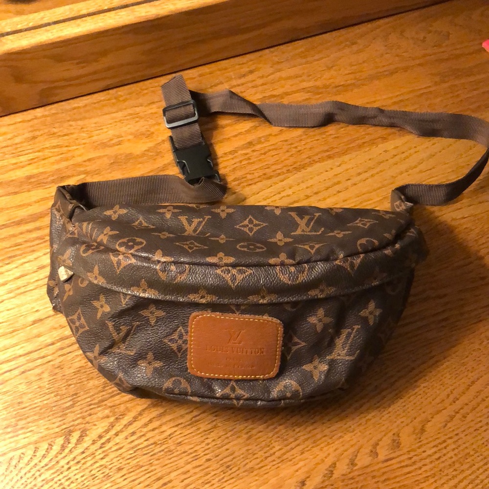 Louis Vuitton belt bag